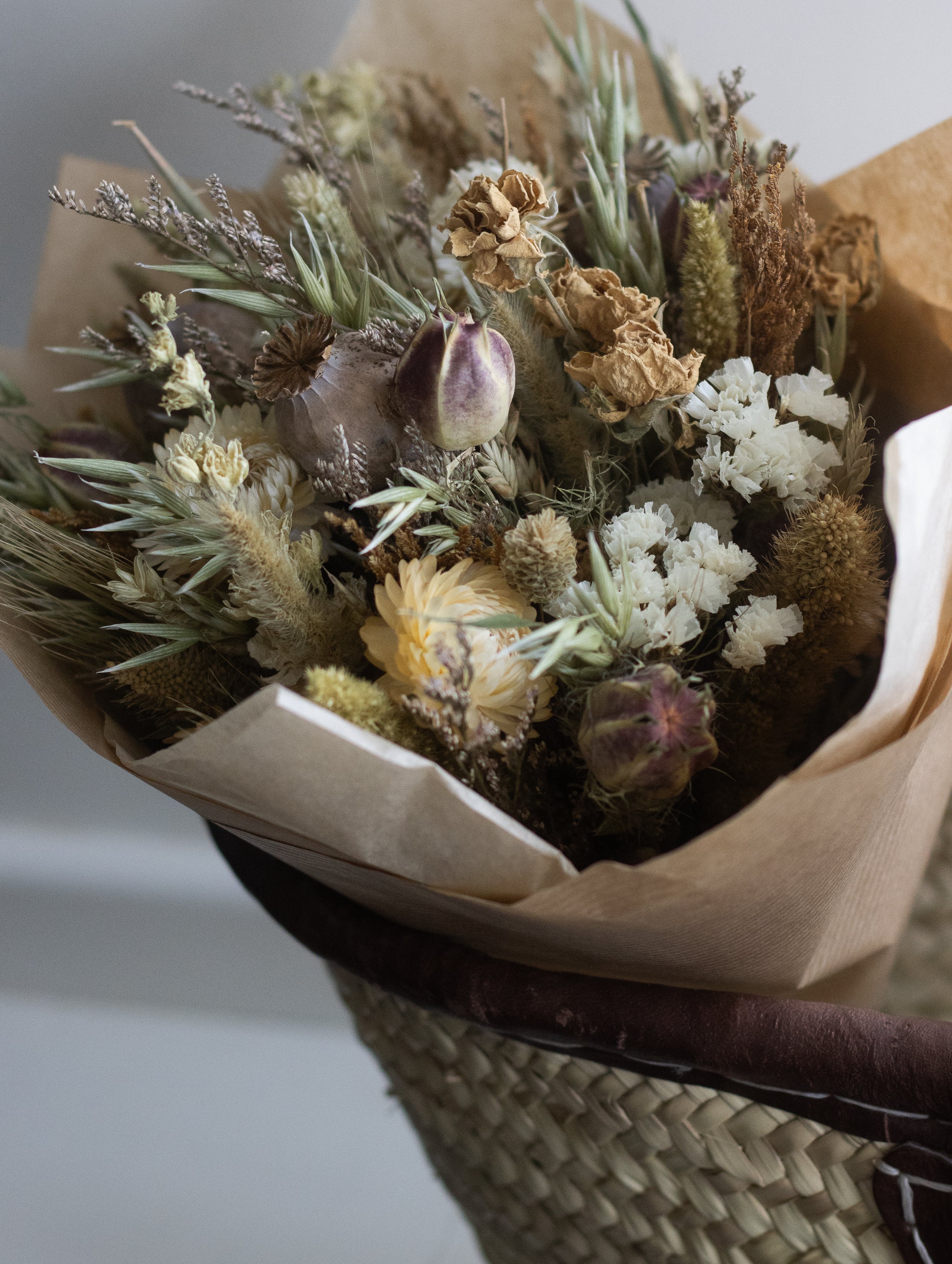 Neutral Dried Flower Bouquet
